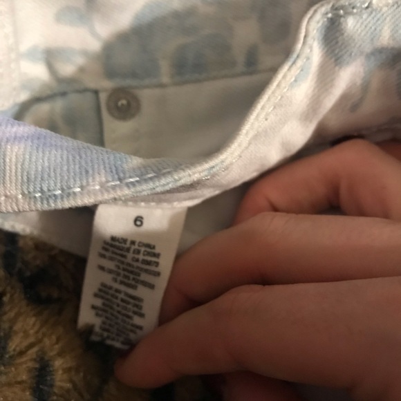 American eagle stretch Jean shorts 🦅. - Picture 4 of 4